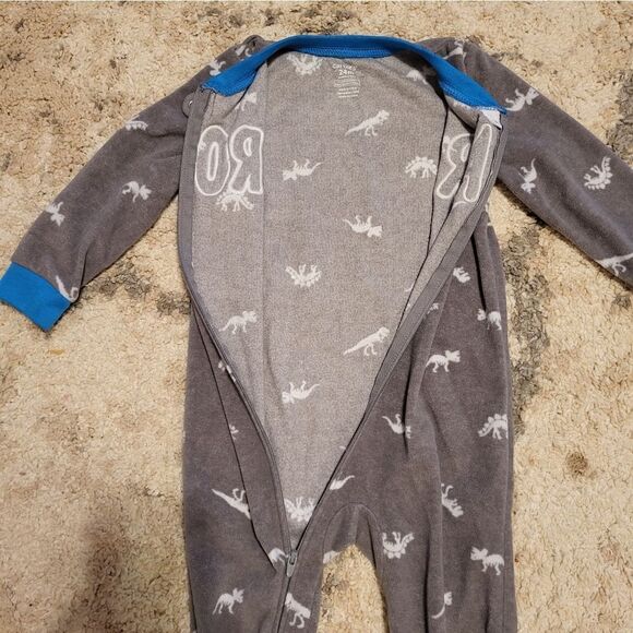 Carter's boy bundle of 2 fleece one piece footie sleepers - Picture 5 of 16